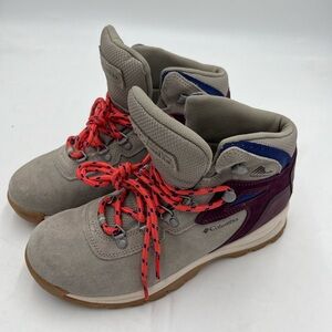 Columbia Women Newton Ridge Plus Waterproof BK4552-005 Amped Kettle/Marionberry